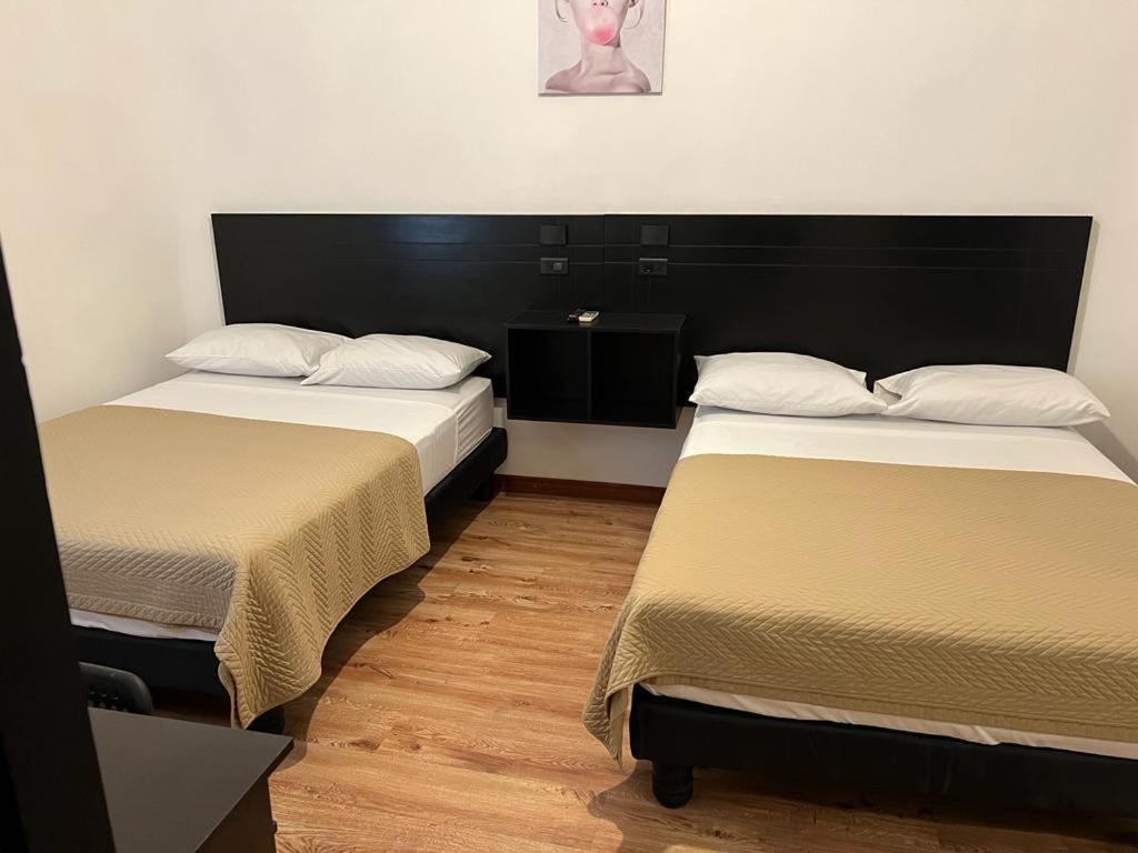 Hotel Perla Central กวายากิล ภายนอก รูปภาพ