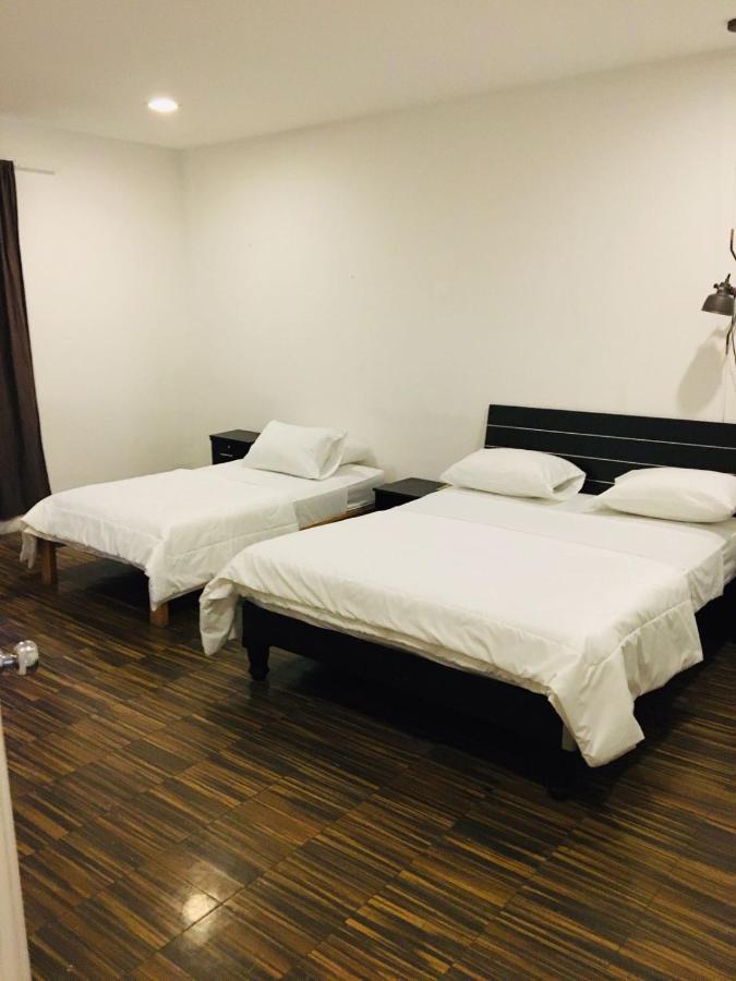 Hotel Perla Central กวายากิล ภายนอก รูปภาพ