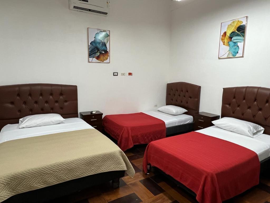Hotel Perla Central กวายากิล ภายนอก รูปภาพ
