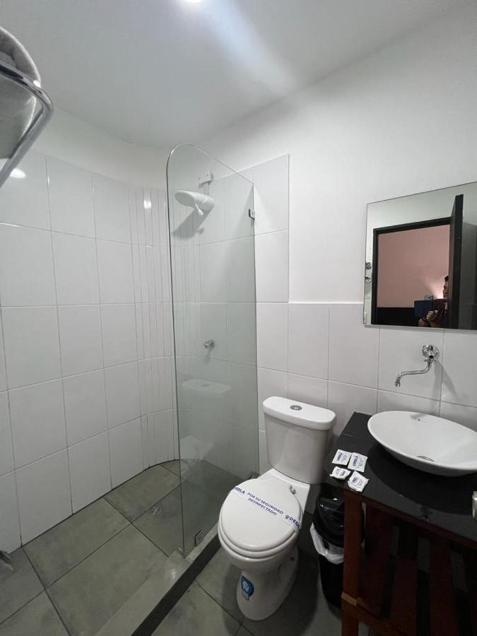 Hotel Perla Central กวายากิล ภายนอก รูปภาพ